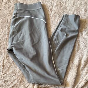 EUC Alo yoga airlift legging